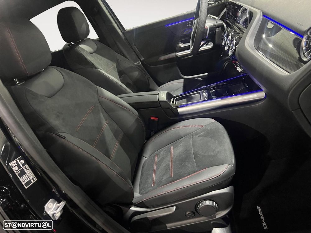 Mercedes-Benz GLA 180 d - 13