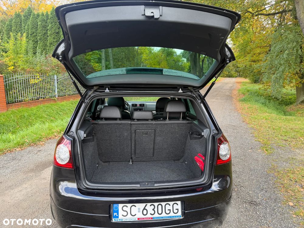 Volkswagen Golf - 25