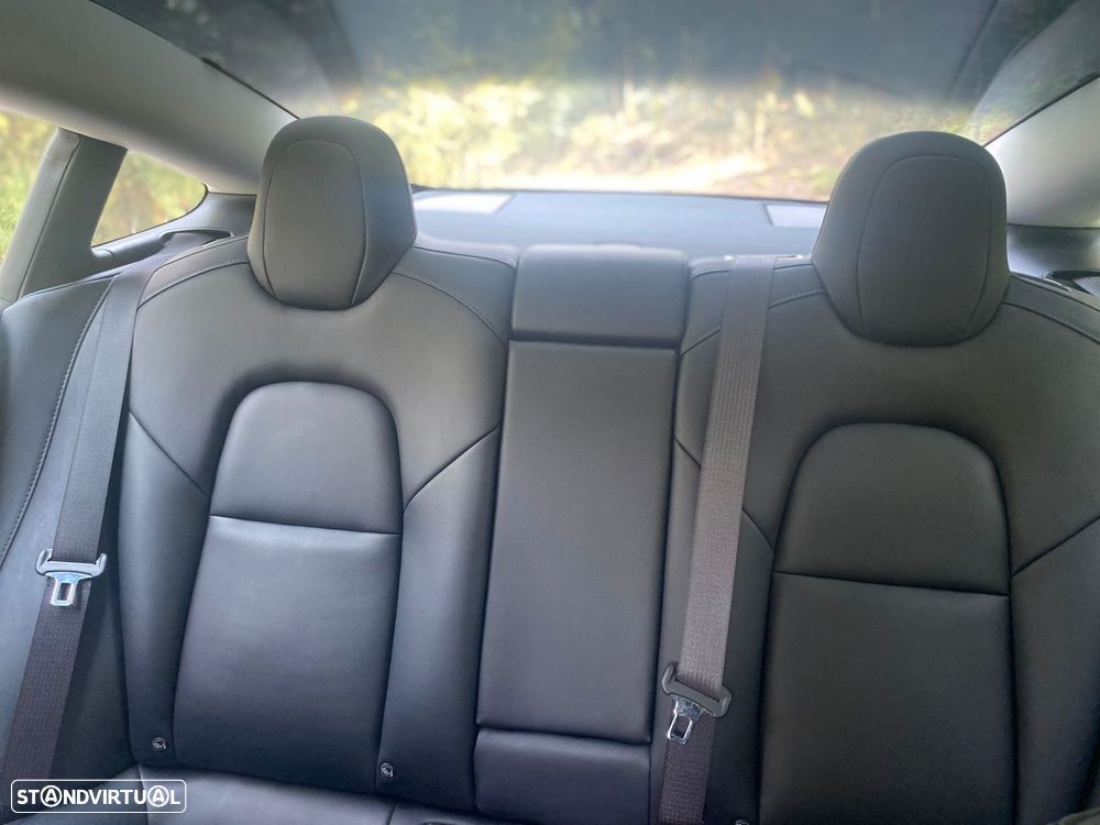 Tesla Model 3 Performance Dual Motor AWD - 34