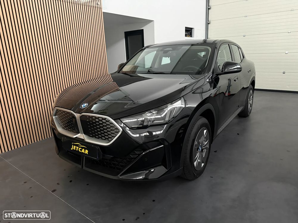 BMW iX2 - 12