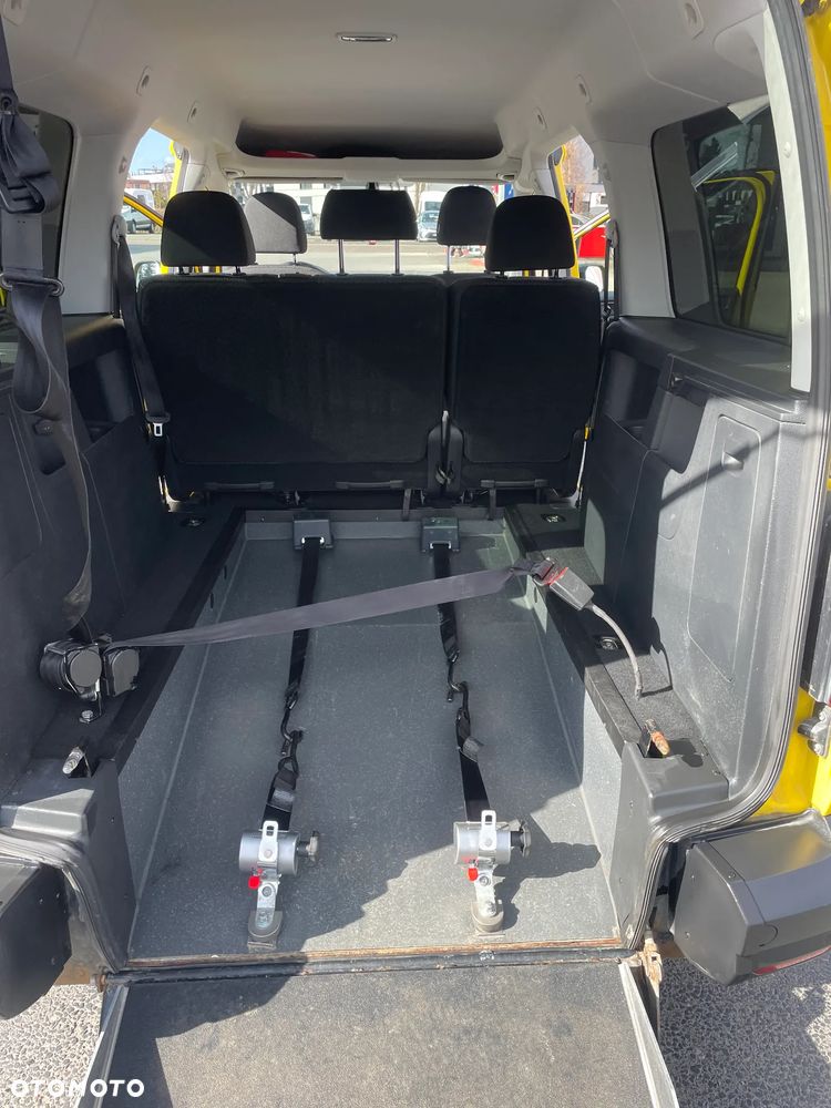 Volkswagen Caddy 2.0 (7-Si.) Maxi Comfortline - 19