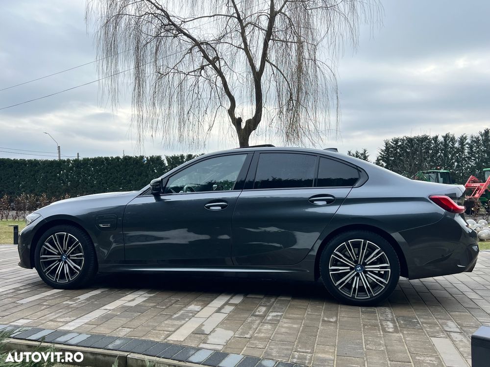 BMW Seria 3 330e xDrive Aut. M Sport - 5