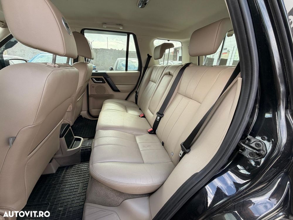 Land Rover Freelander 2.2 TD4 Dynamic - 17