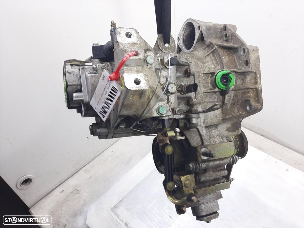 CAIXA VELOCIDADES SKODA OCTAVIA I 2001 -DUV - 4