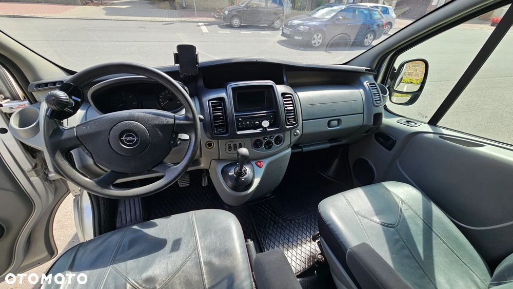 Opel Vivaro - 14