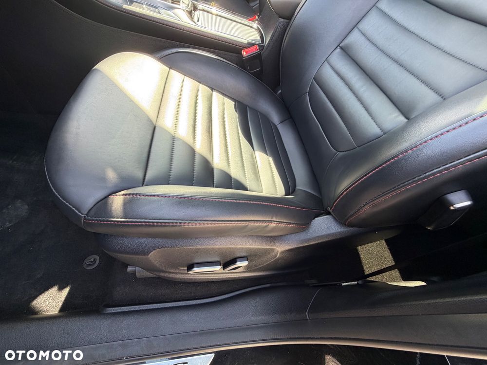 MG HS PHEV Luxury - 25