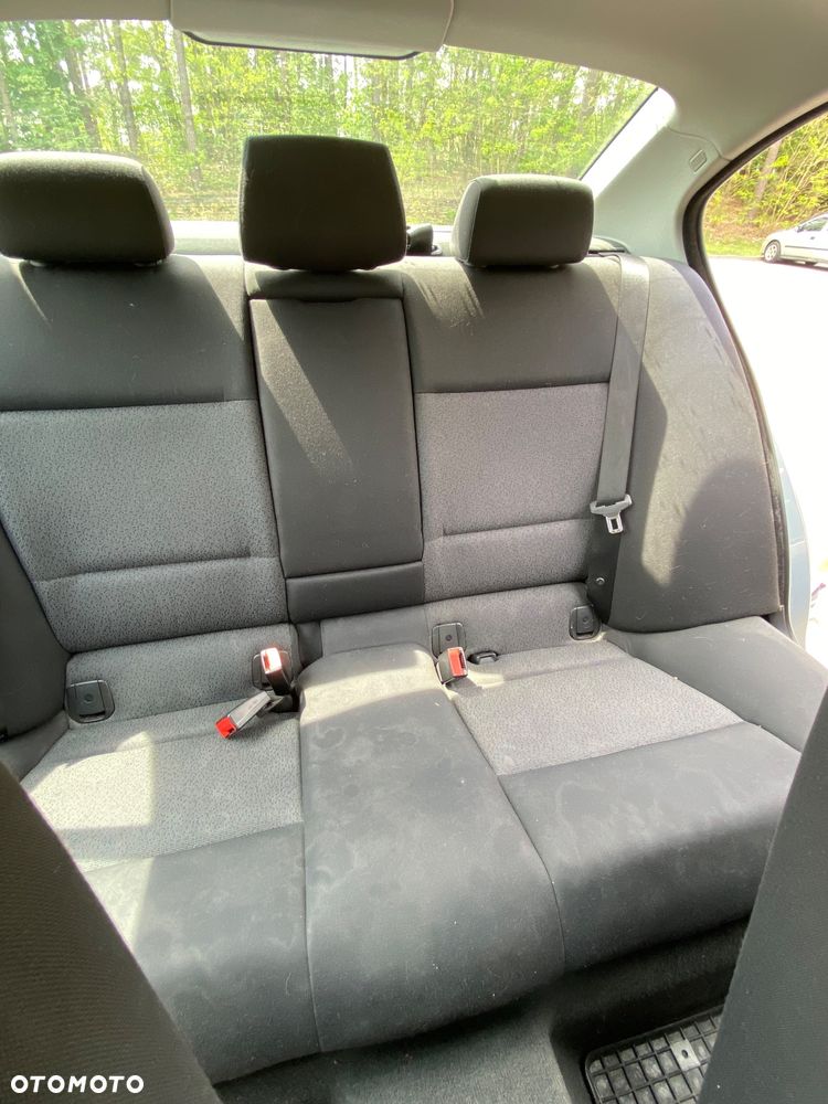 BMW Seria 3 - 12