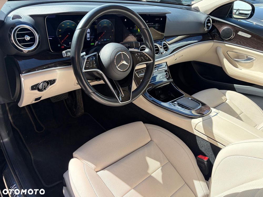 Mercedes-Benz Klasa E 220 d 4-Matic AMG - 14
