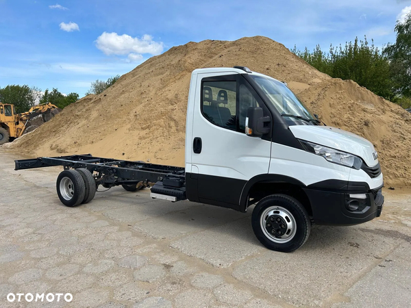 Iveco 35C18