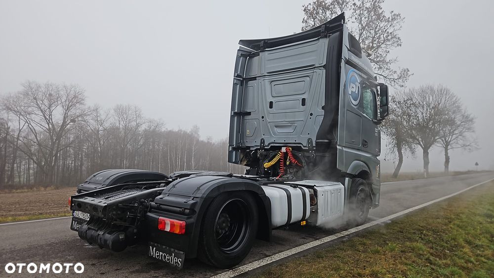 Mercedes-Benz Actros 1845 - 8
