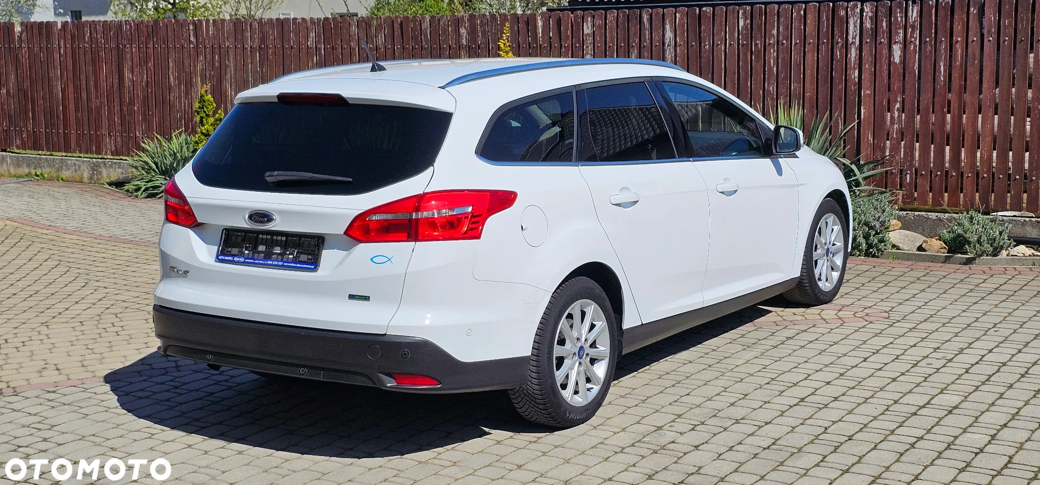 Ford Focus 1.0 EcoBoost Titanium X - 4