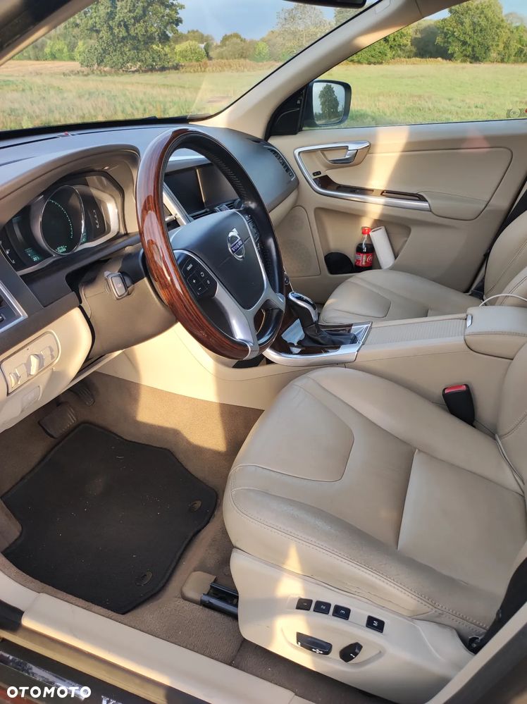 Volvo XC 60 D5 AWD Summum - 5