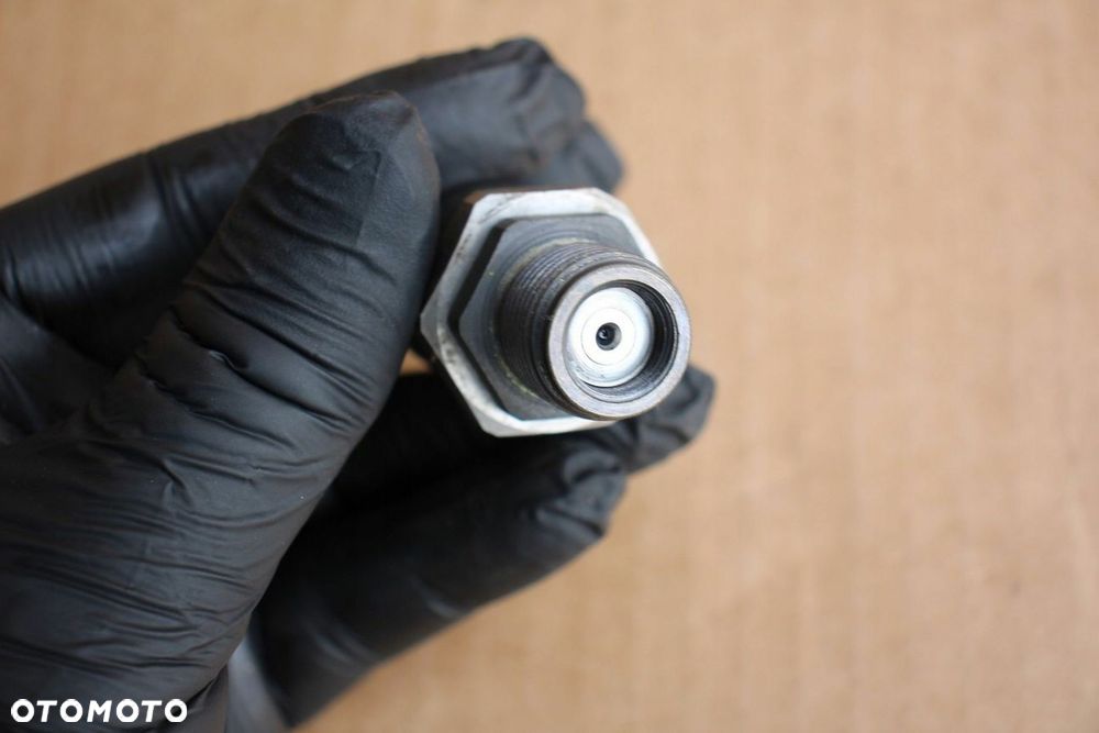 Czujnik ciśnienia paliwa na listwie BMW 0281002475 DIESEL - 4
