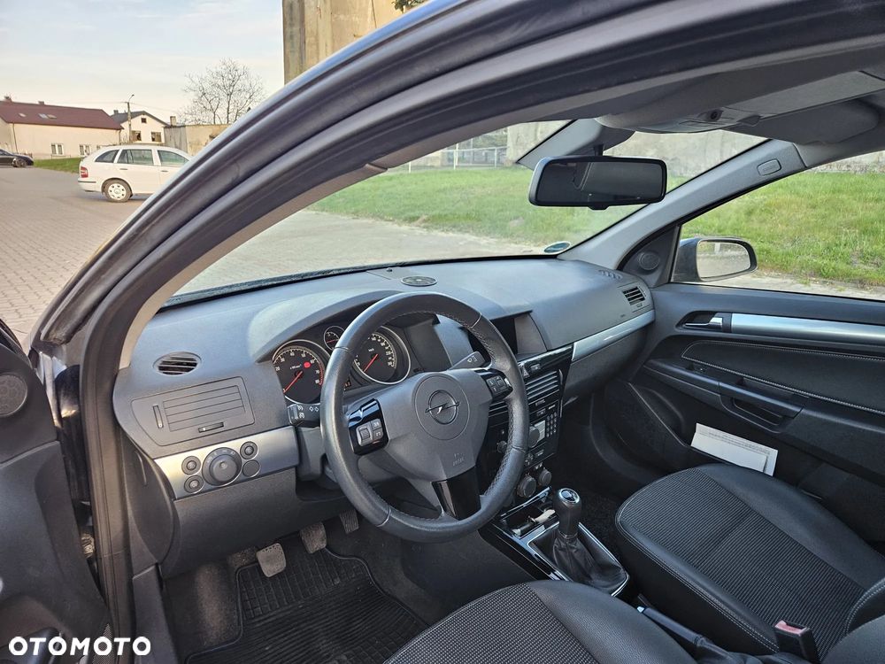 Opel Astra 1.8 NAVI - 8