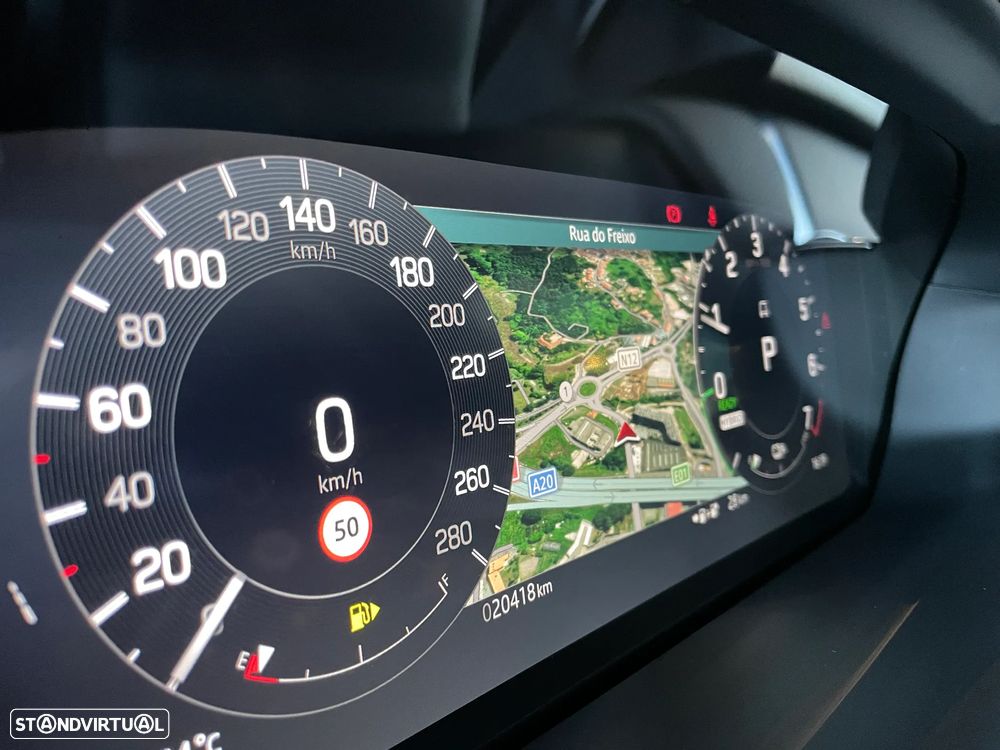 Land Rover Discovery Sport - 23