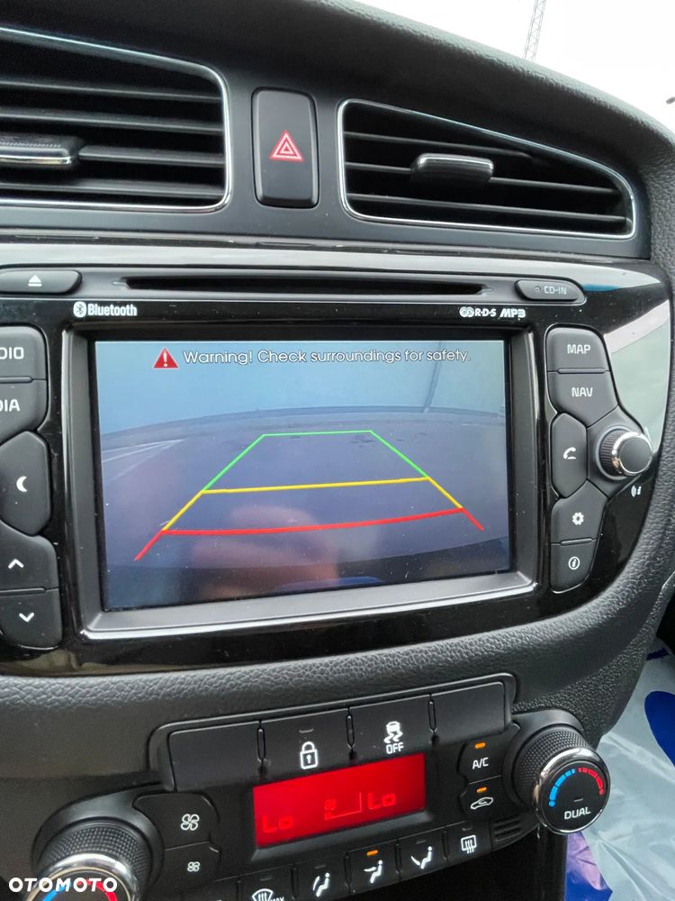 Kia Ceed 1.6 GDI Dream Team Edition - 18