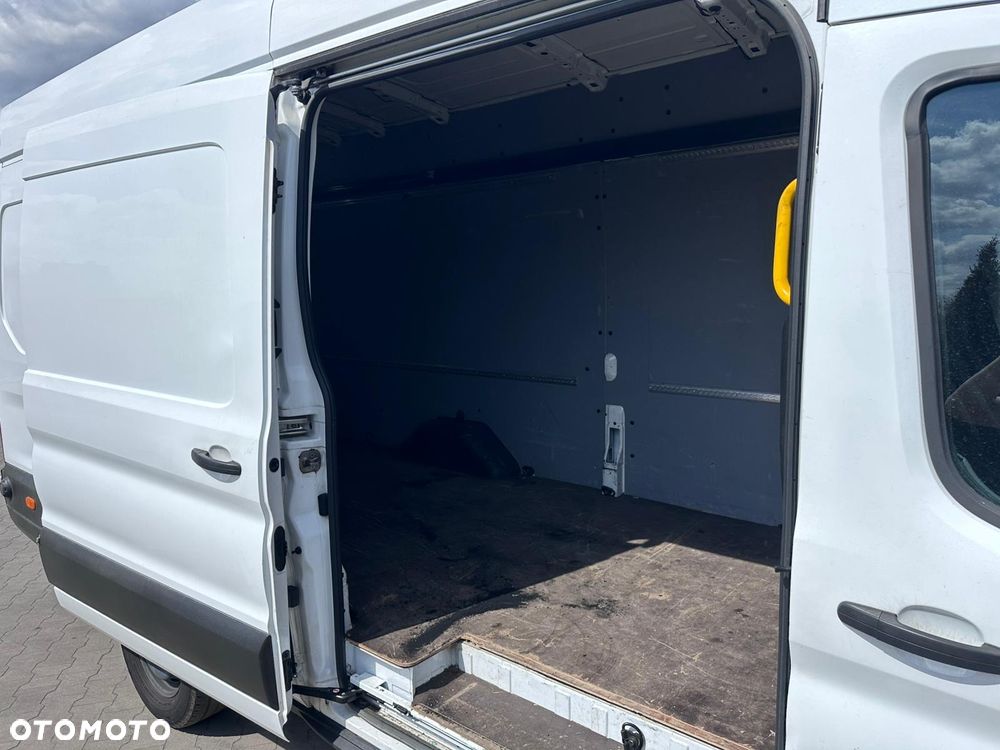 Ford Transit - 8
