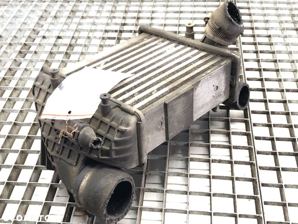 INTERCOOLER LEWY  AUDI A4 B6 Avant (8E5) 2000 - 2005 2.5 TDI quattro 132 kW [180 KM] olej napędowy - 2