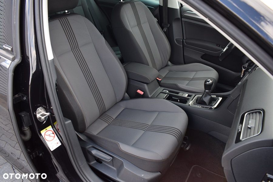 Volkswagen Golf 1.6 TDI BlueMotion Technology Allstar - 11
