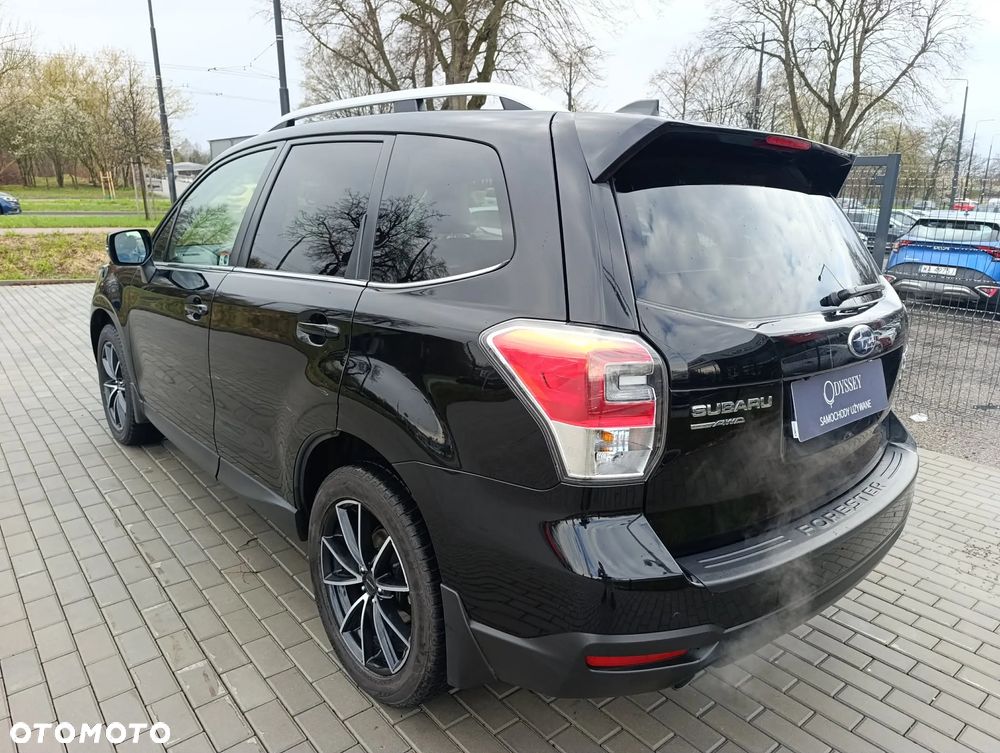 Subaru Forester 2.0 XT Platinum Lineartronic - 6