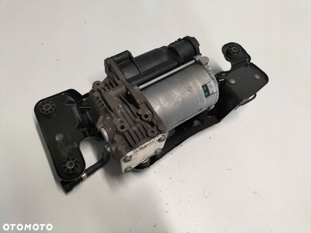 KOMPRESOR POMPA SPRĘŻARKA ZAWIESZENIA BMW X5 E70 X6 E71 6799419 - 2
