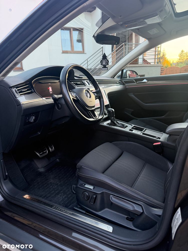Volkswagen Passat Alltrack 2.0 TDI Bi-Turbo SCR 4Mot DSG - 17