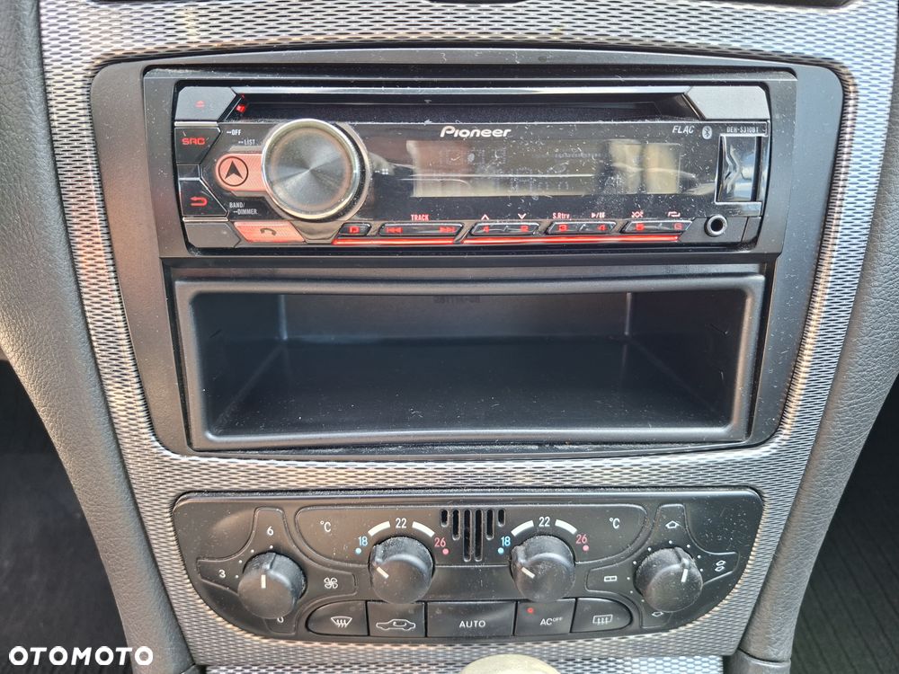 Mercedes-Benz CLK - 22