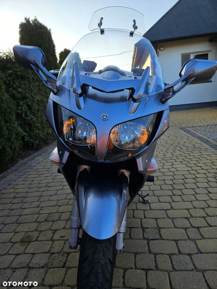 Yamaha FJR - 10