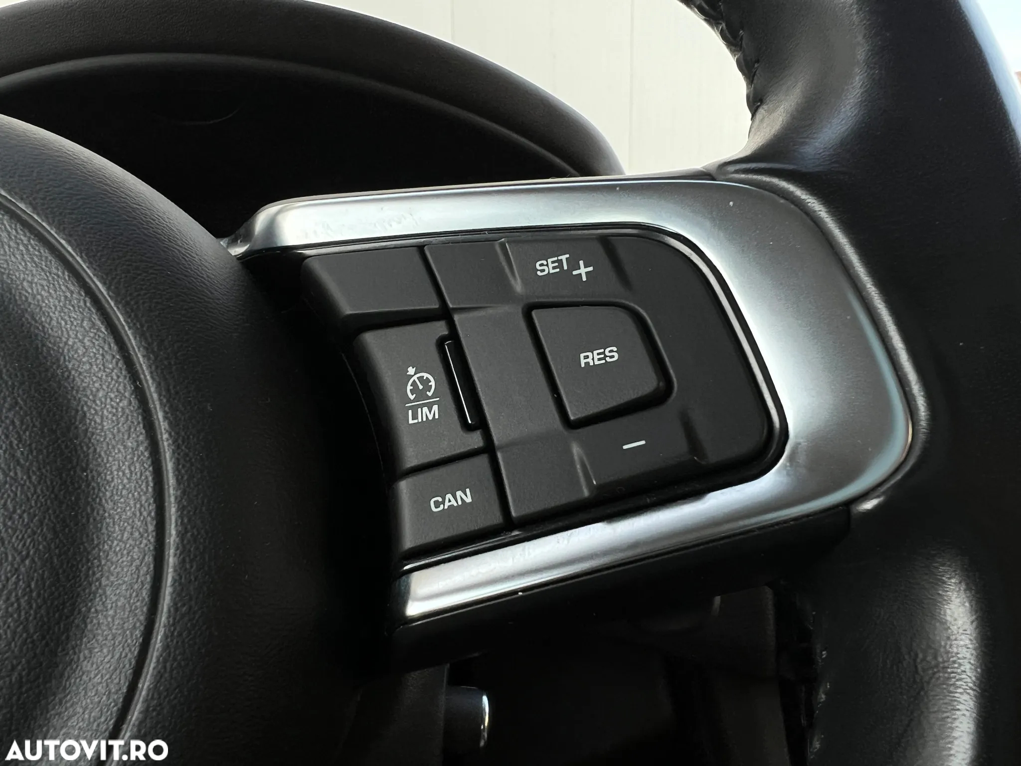 Jaguar F-Pace 20d AWD Aut. Prestige - 15