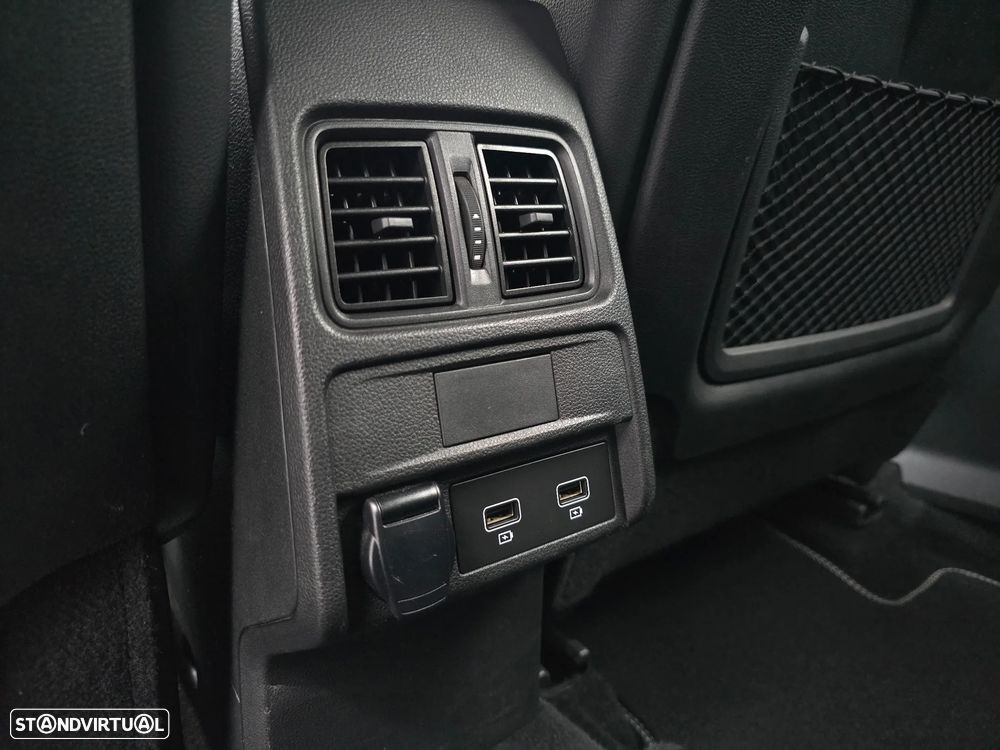 Renault Arkana 1.6 E-Tech R.S.Line - 37