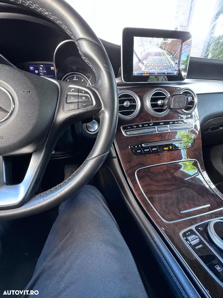Mercedes-Benz GLC - 25