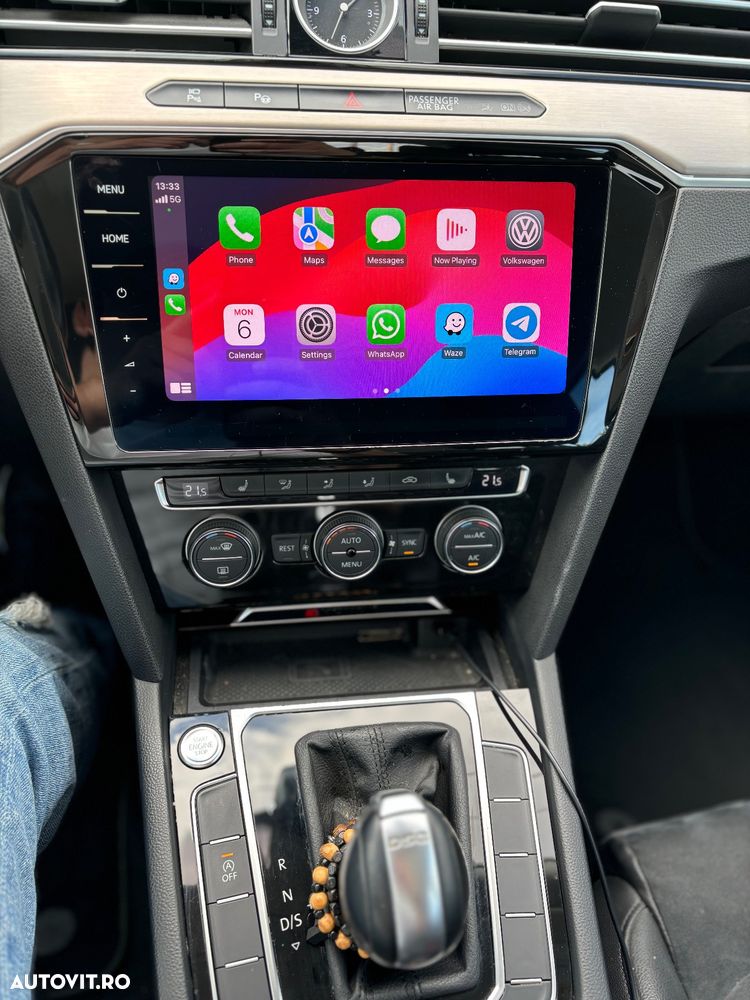 Volkswagen Passat Variant 2.0 TDI DSG 4Motion R Executive - 12