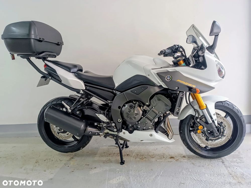 Yamaha FZ8 - 3