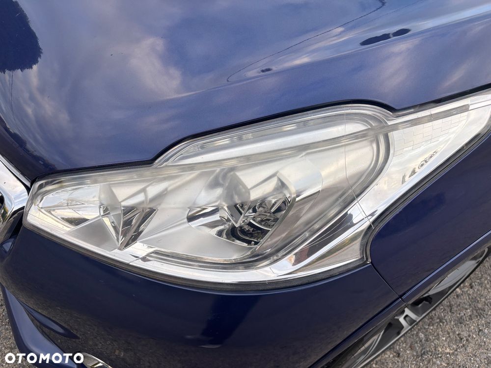 Peugeot 208 1.6 THP GTi - 16