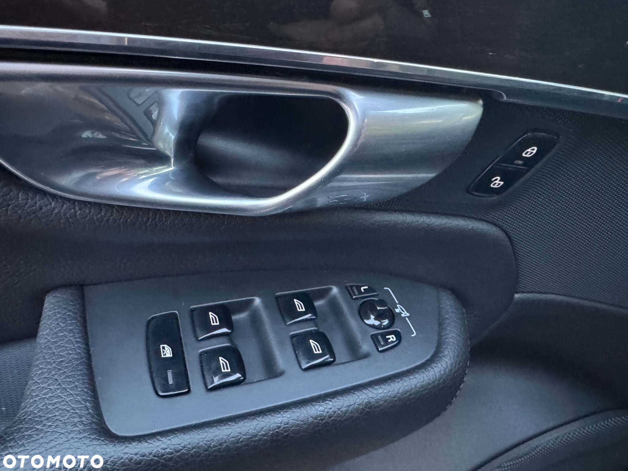 Volvo XC 90 D4 FWD Kinetic - 16