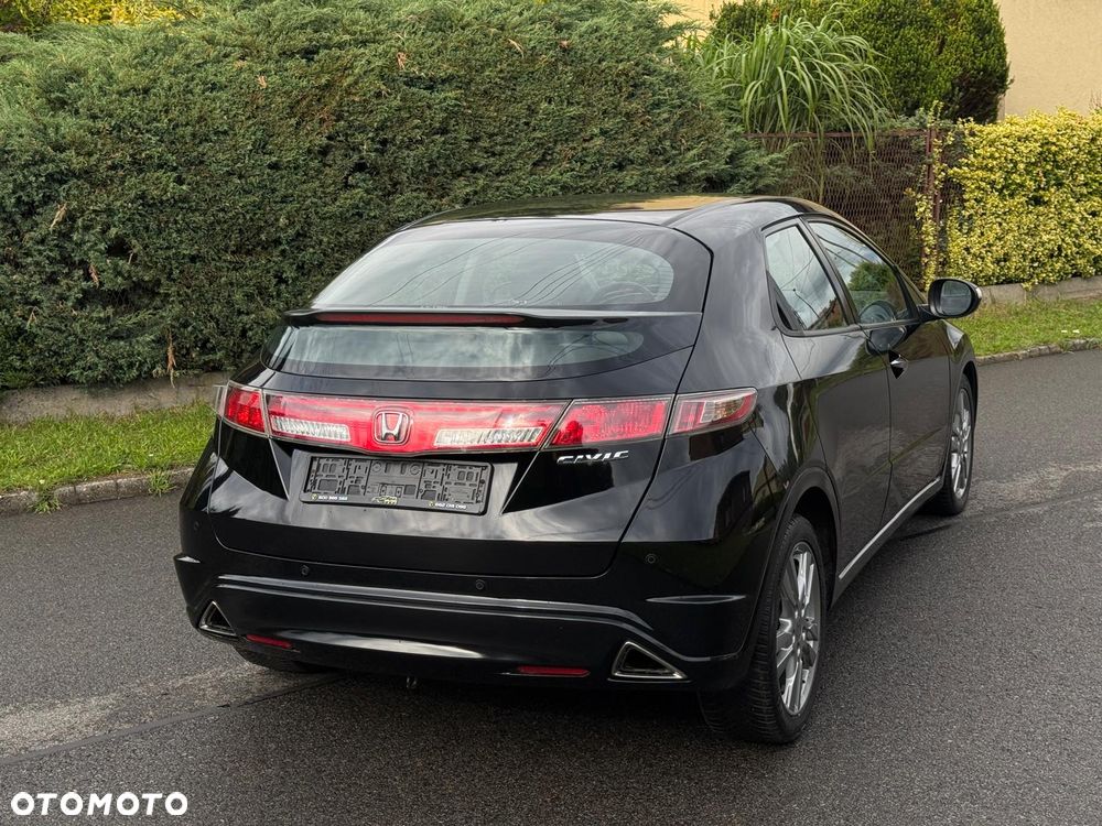 Honda Civic 1.8i-VTEC Executive - 8