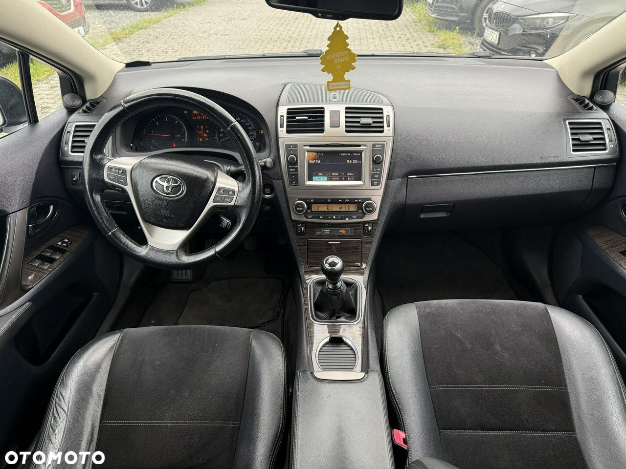 Toyota Avensis 2.0 D-4D Premium - 6
