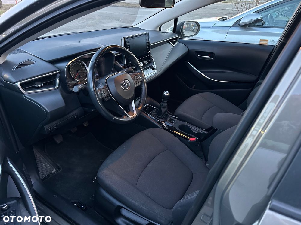 Toyota Corolla 1.5 Comfort - 11