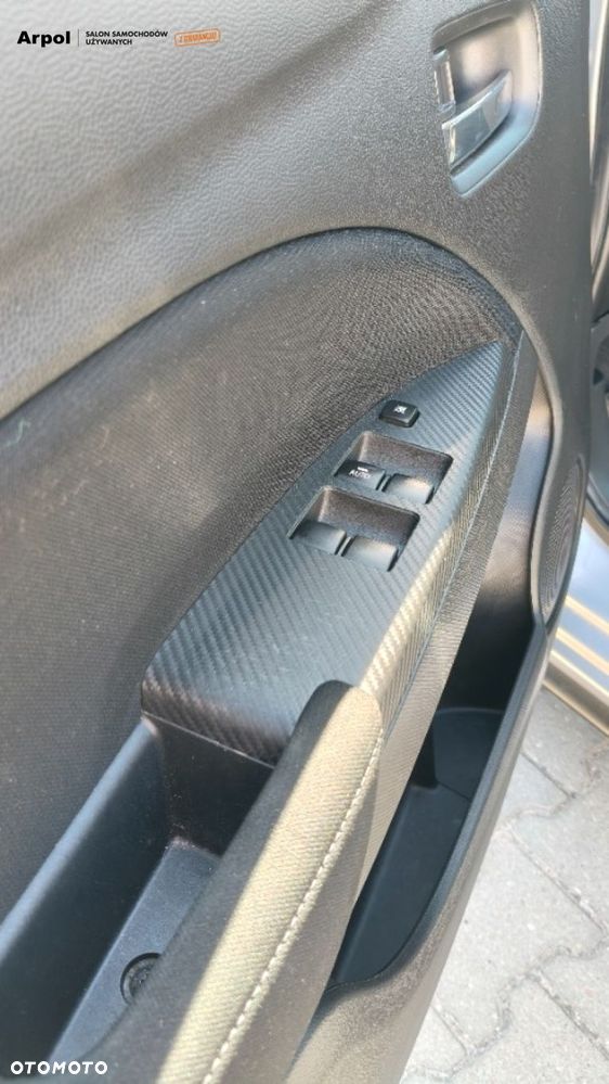 Mitsubishi Space Star 1.2 AS&G Instyle CVT - 8