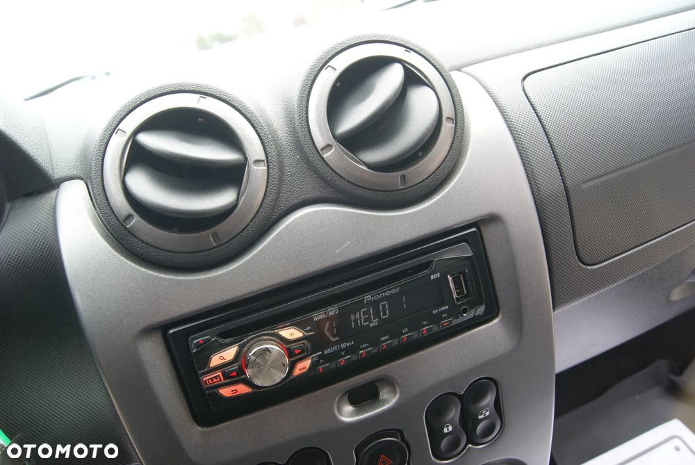 Dacia Duster 1.6 - 24