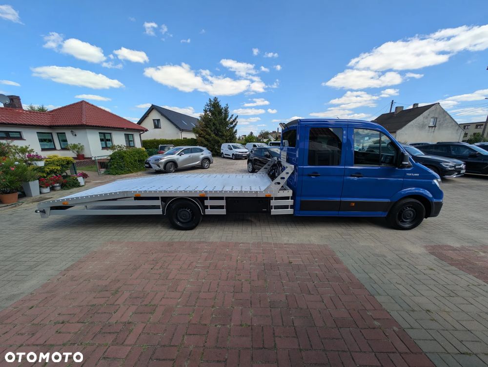 MAN TGE 3.180 Volkswagen Crafter 7 osób Autolaweta Dubel kabina - 40