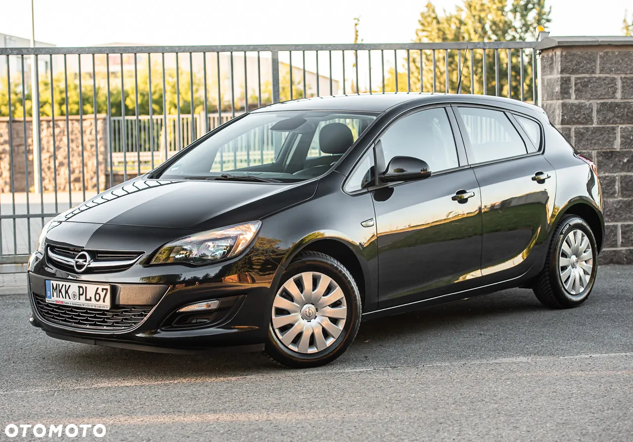 Opel Astra 1.4 Turbo Exklusiv - 6