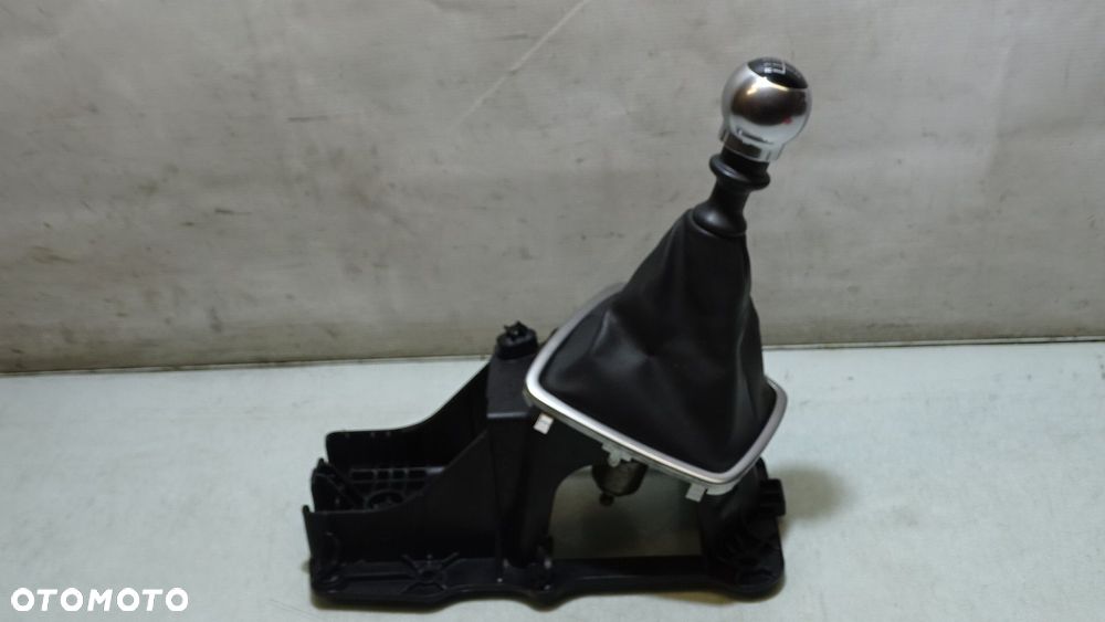 GAŁKA ZMIANY BIEGÓW RENAULT LAGUNA III 2.0DCI 8200933373C - 1