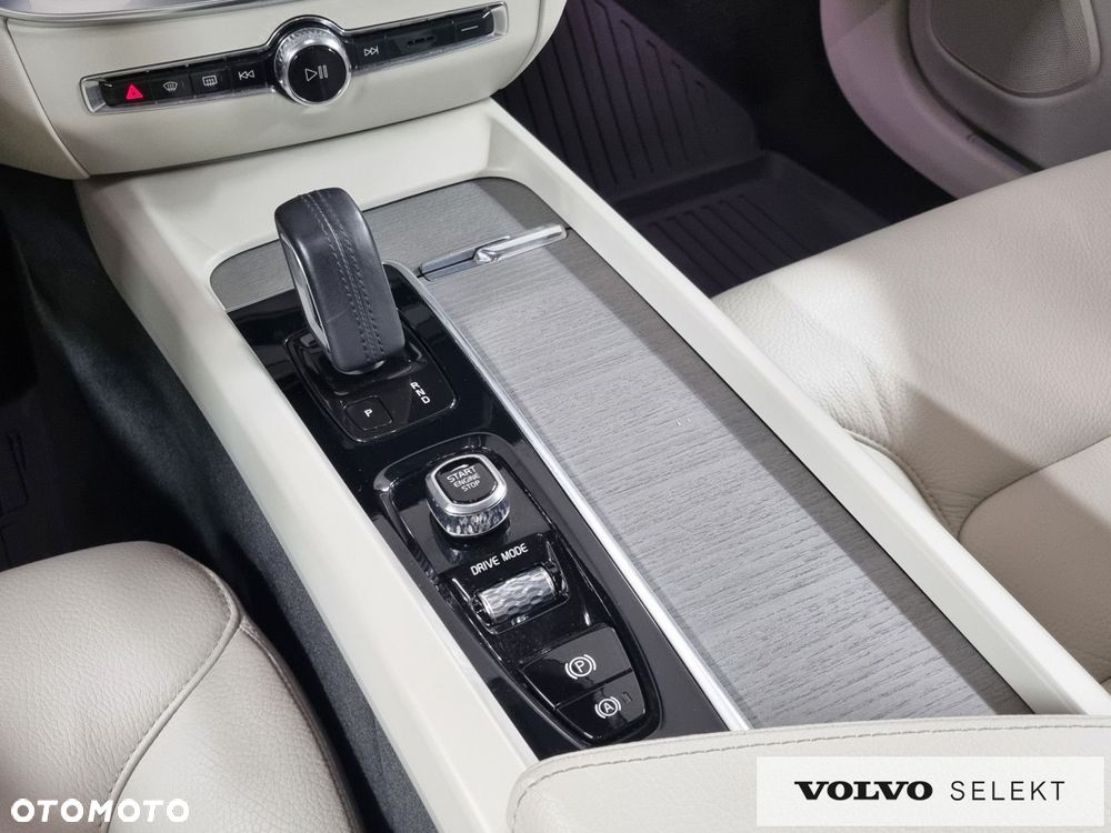 Volvo V60 Cross Country - 28