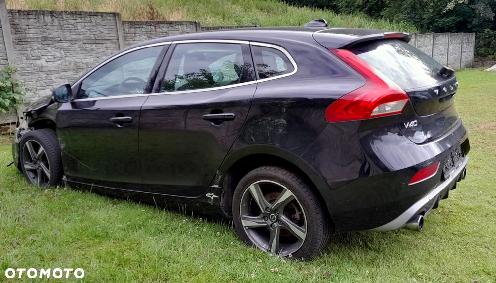 Volvo V40 - 21