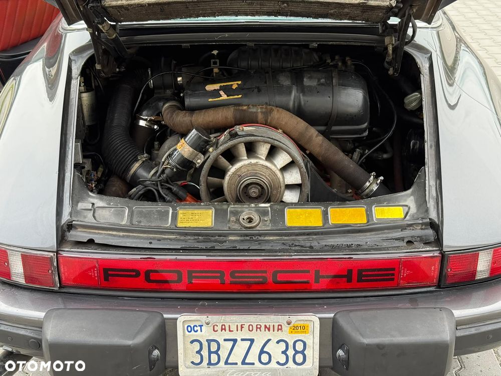 Porsche 911 - 24