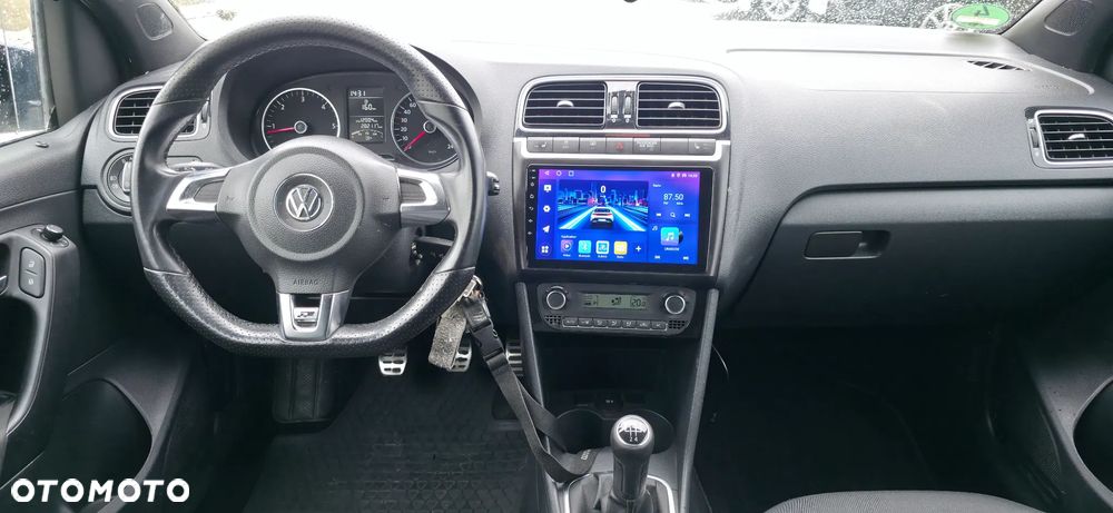 Volkswagen Polo 1.6 TDI DPF Highline - 24