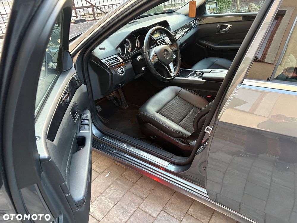 Mercedes-Benz Klasa E 220 BlueTEC 4-Matic Avantgarde - 11