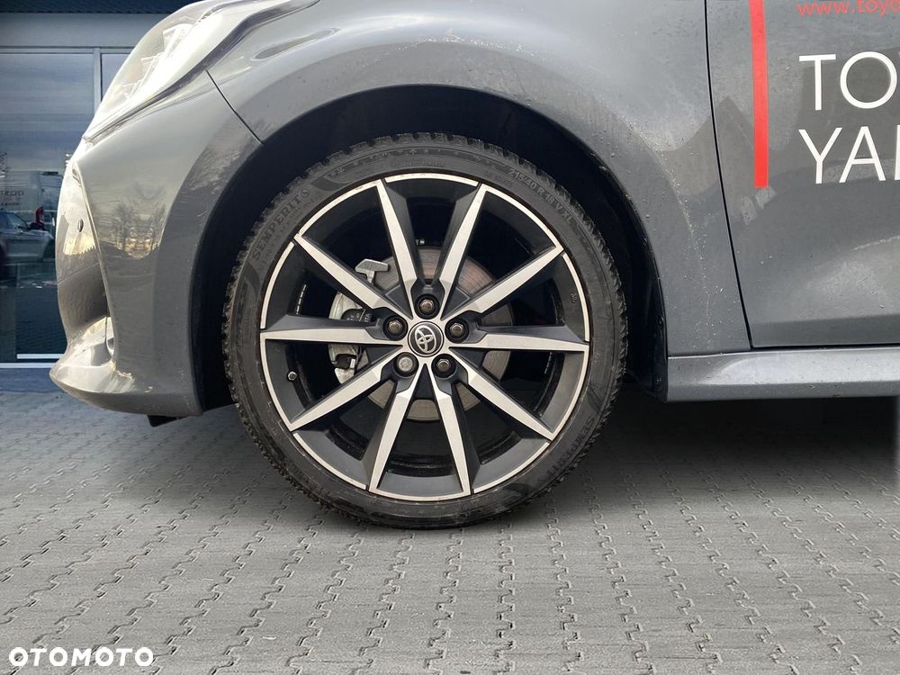 Toyota Yaris - 25