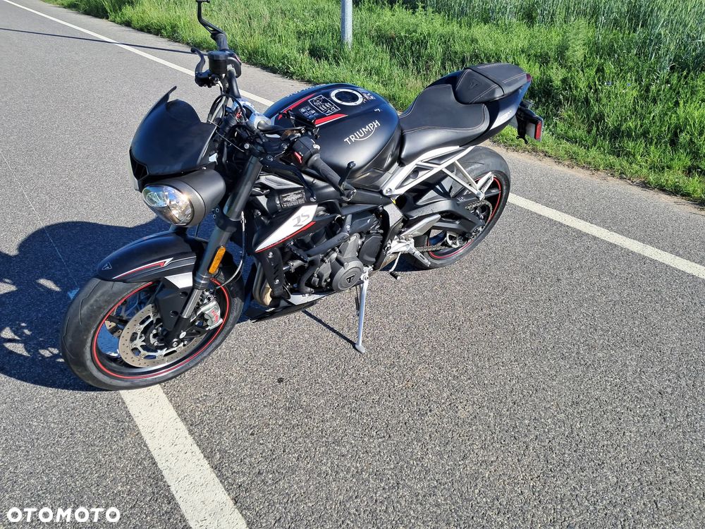 Triumph Street Triple - 3